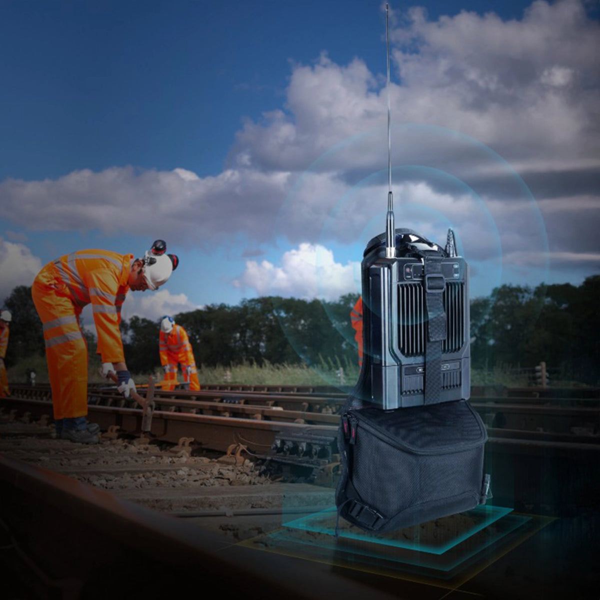 Hytera HR652 Compact DMR Repeater - Hytera - HR652L - U1